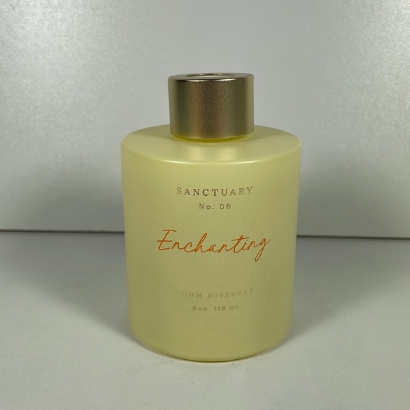 NWT Altar’d State Sanctuary No.6 Enchanting room diffuser 8 reeds 4oz. 118… - Picture 3 of 6